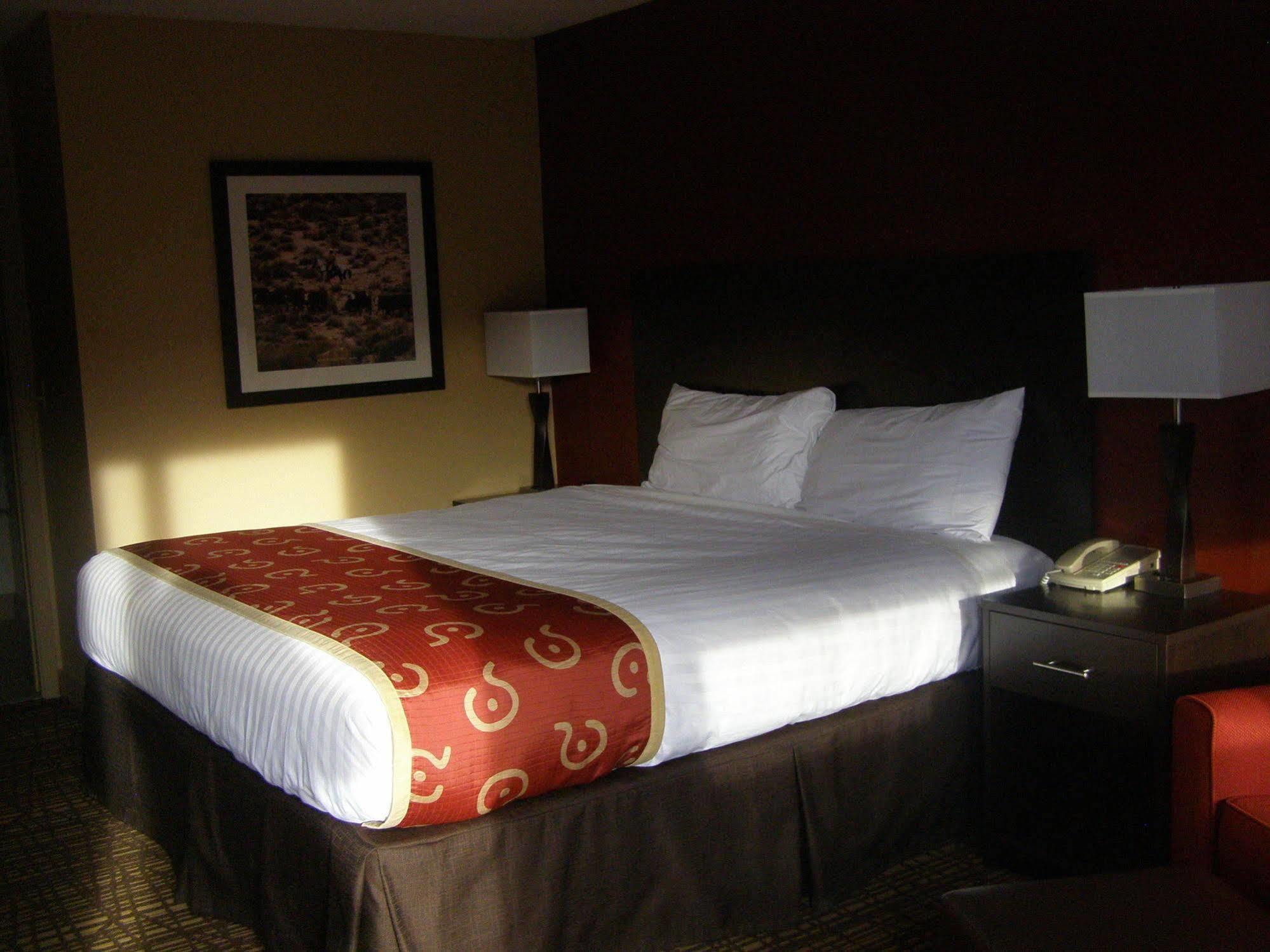 C Punch Inn & Casino Unionville Экстерьер фото
