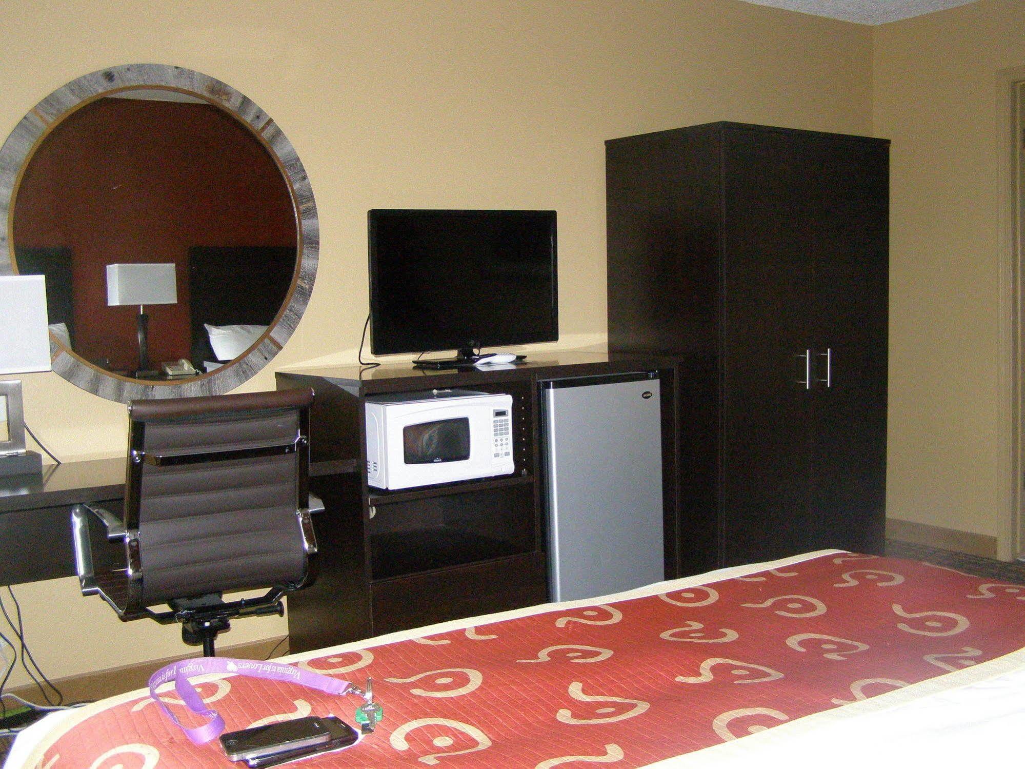C Punch Inn & Casino Unionville Экстерьер фото