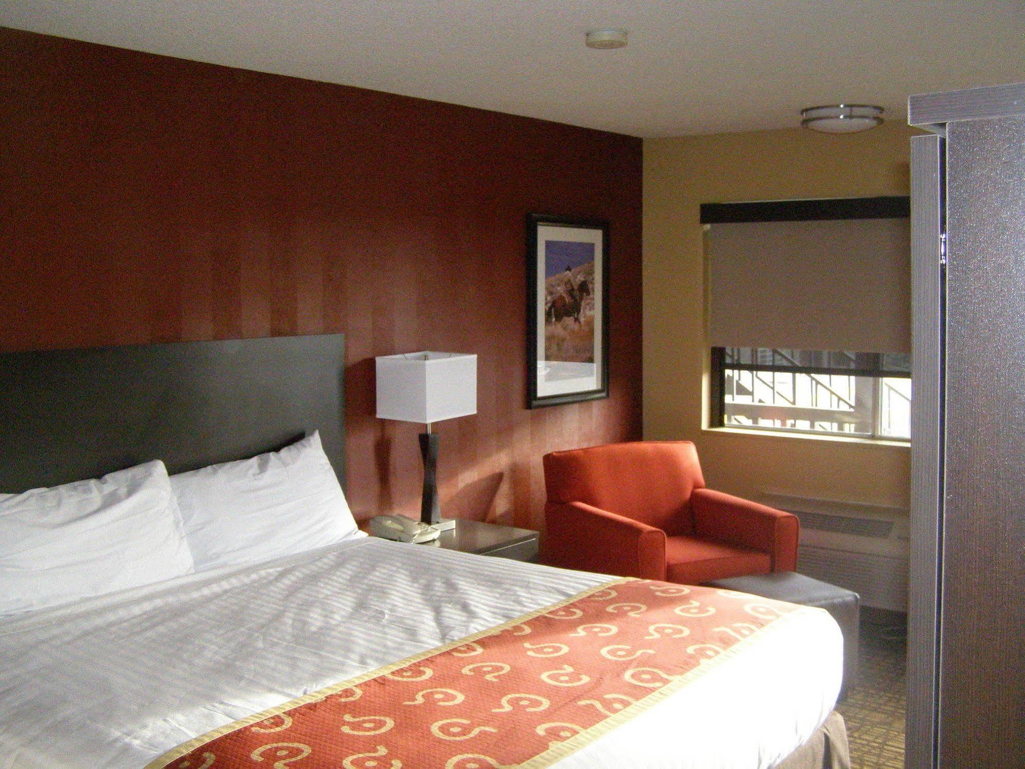 C Punch Inn & Casino Unionville Экстерьер фото